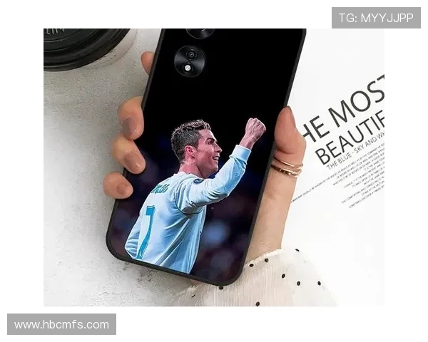 足球明星涂鸦手机壳创意设计展现个性与热情的完美结合 足球明星涂鸦手机壳创意设计展现个性与热情的完美结合