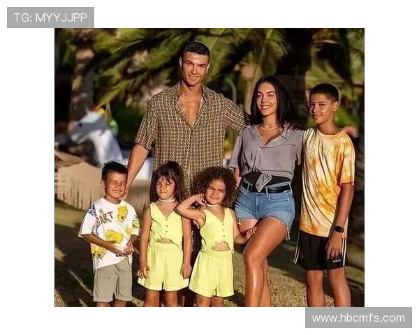 足球明星与豪车同框瞬间展现运动与奢华的完美结合