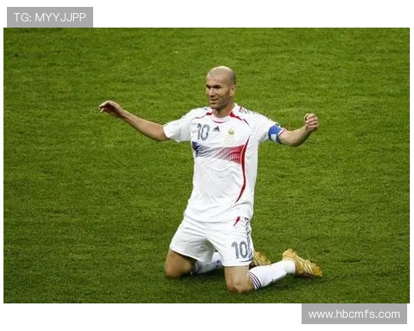 当今足坛最火年轻足球明星的崛起与未来发展潜力分析